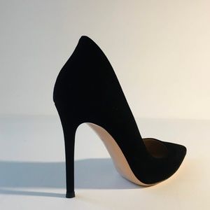 Gianvito Rossi suede pump 38,5 EU